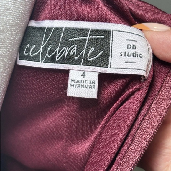 Elegant Burgundy Maxi Dress - Picture 8 of 8